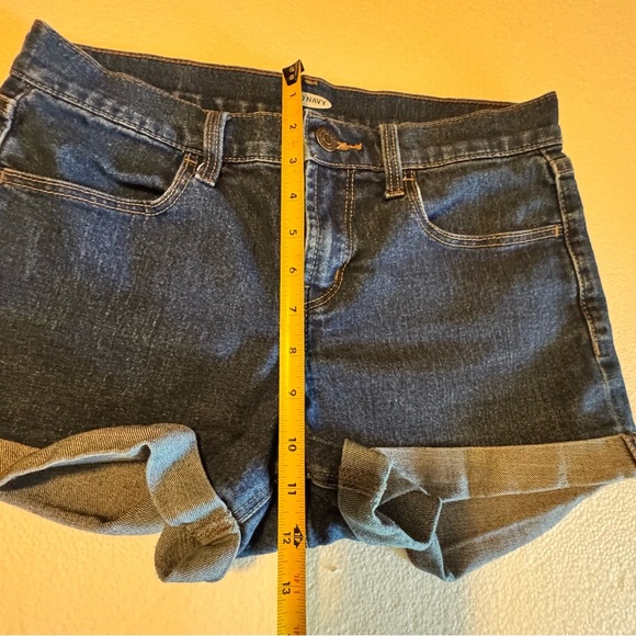 Old Navy Blue Jean Shorts Classic Design for Women - Picture 4 of 6